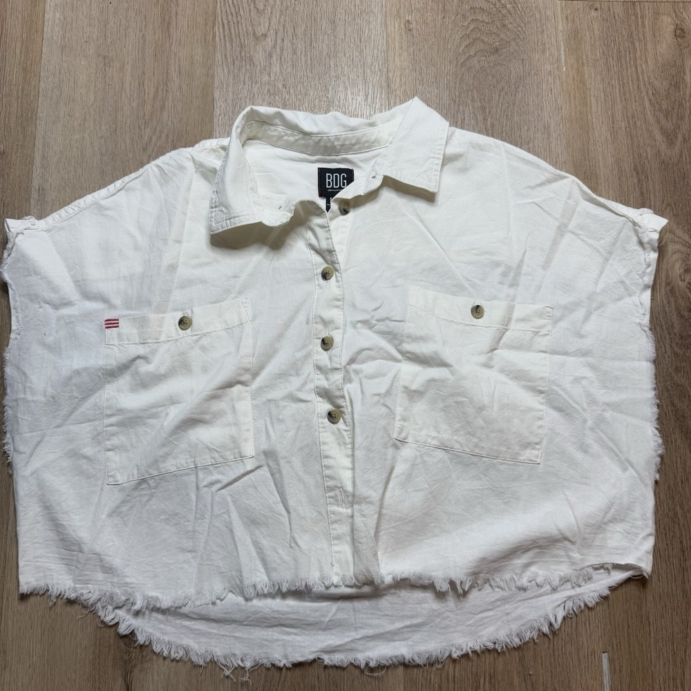 BDG Urban outfitter Women's White Cut Off Collared Button Up shirt Top M Grunge